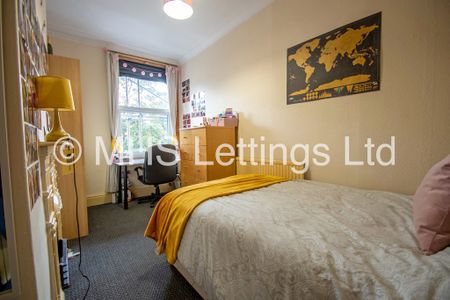 7 Bedroom Mid Terraced House for rent in Richmond Avenue - Photo 5