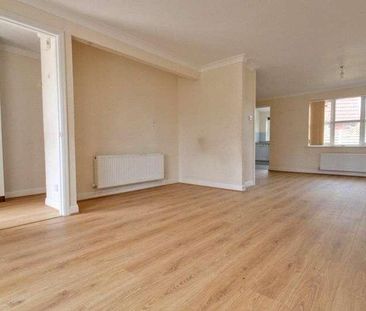 Northdale Park, North Ferriby, HU14 - Photo 2