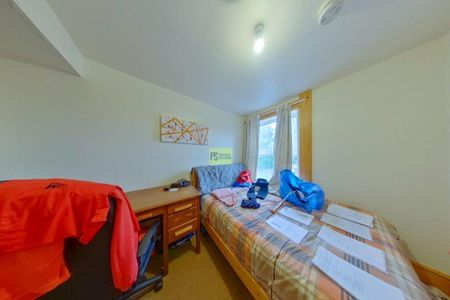 6 bedroom terraced house to rent - Photo 5
