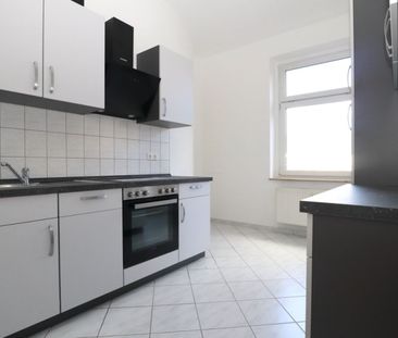 Kaßberg • jetzt schnell sein • 2-Zimmer • mit Balkon • Einbauküche ... - Foto 2