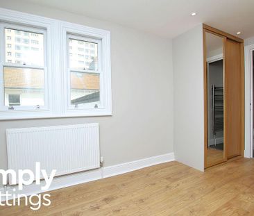 2 bedroom maisonette to rent - Photo 2