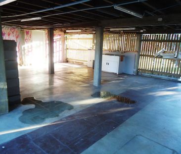 GREAT LOCATION - LARGE YARD & PET FRIENDLY - Photo 6