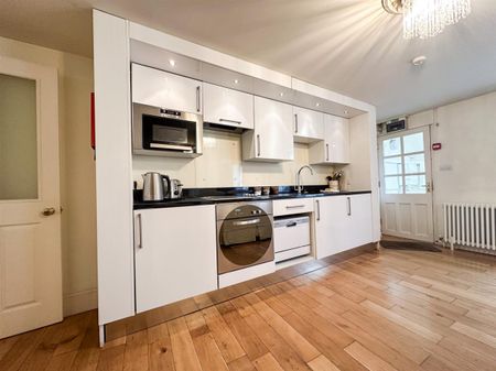 Montpellier, Cheltenham GL50 1UL - Photo 5