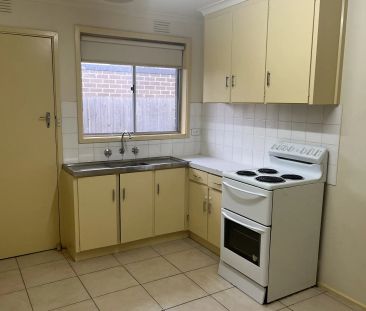Easy access to freeway - Photo 1
