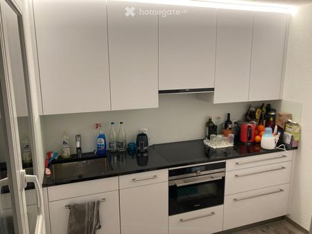 2,5 Zimmer Wohnung, per sofort, in der Nähe vom Spital - Photo 2