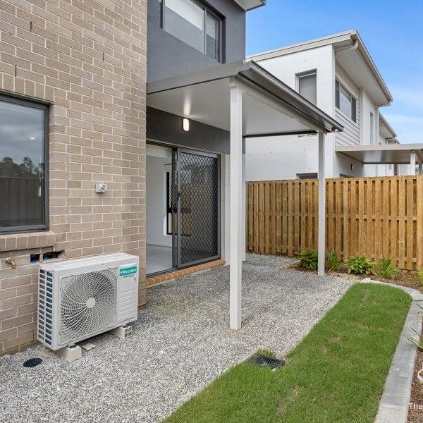 Brand new townhouses, 3bed+study & AC - Photo 1