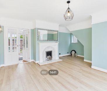 3 bedroom semi-detached house to rent - Photo 2