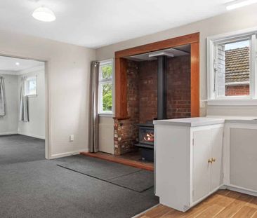 Family Home in Spreydon - Photo 3