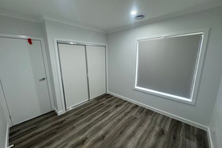 2 BEDROOM TOWNHOUSE! - Photo 2