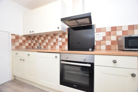 1 bedroom flat to rent - Photo 5