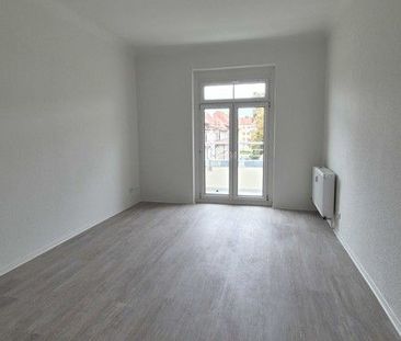 Schöne Wohnung mit großer Wohnküche in guter Lage! - Photo 1