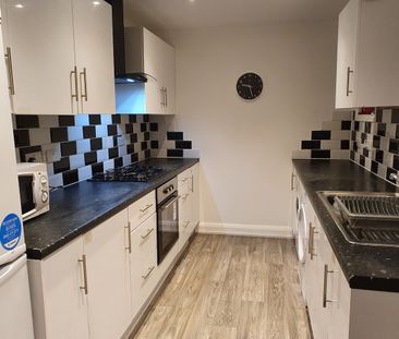 4 bedroom house - Photo 6