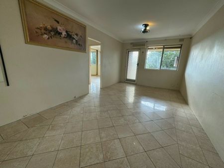 Available 2 December - Photo 5