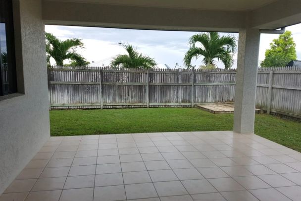 Convenient and Central - Photo 1