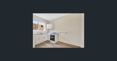 Light-Filled Apartment in Leafy Elsternwick/Ripponlea Locale - Photo 4