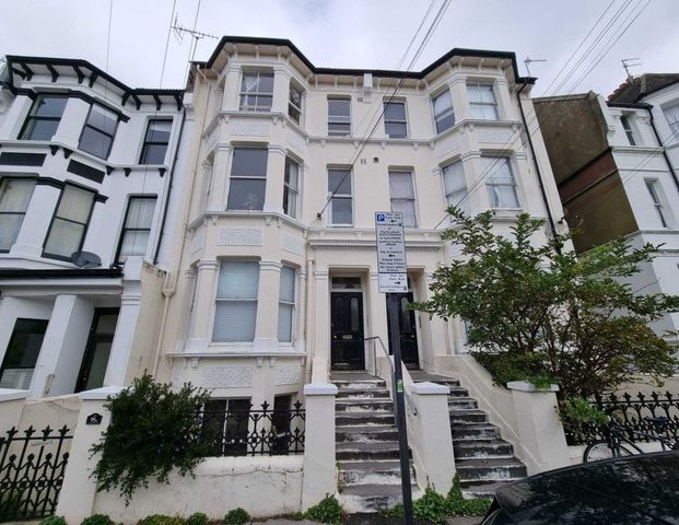 Lorna Road, Hove - Photo 1