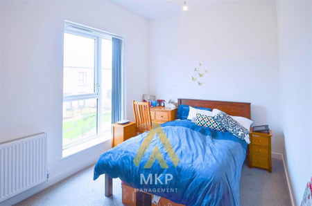 3 bedroom terraced house to rent - Photo 5