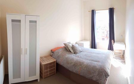 4 bedroom house to rent - Photo 3