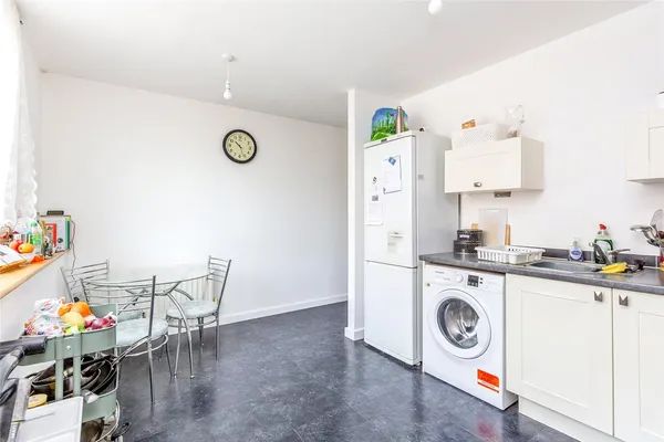 Waverley House, Cathedral Walk, BS1 - Photo 1