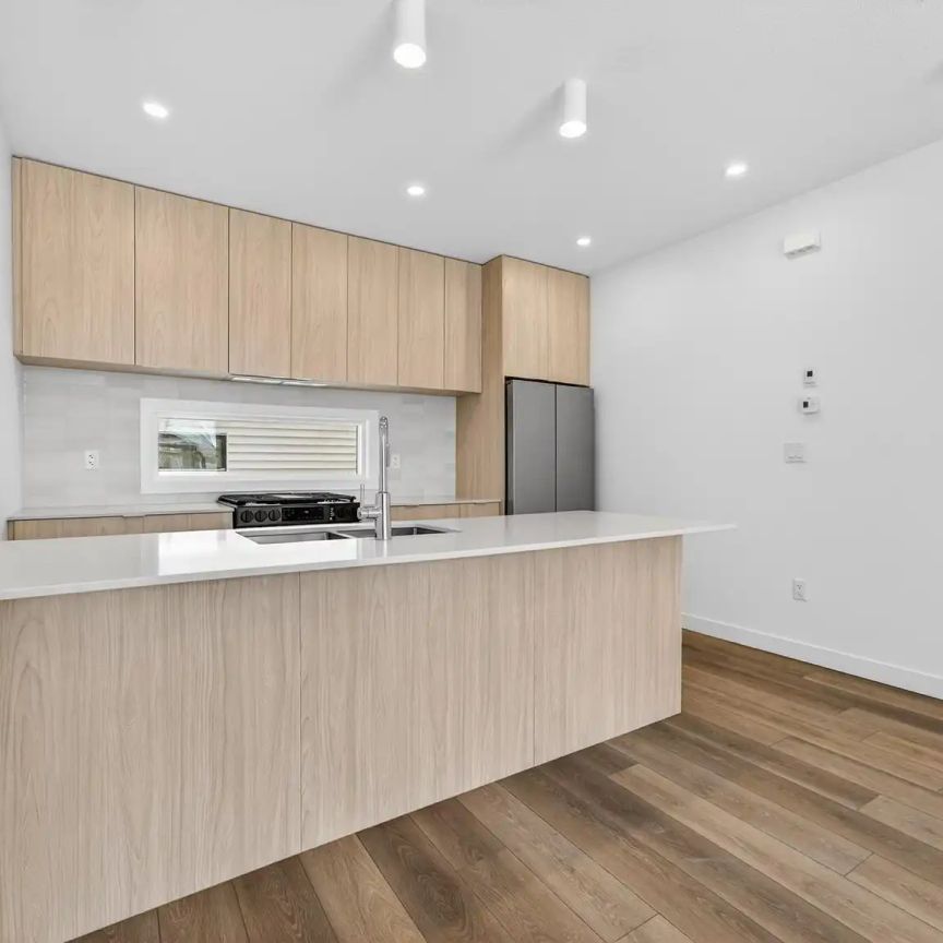 13516 115 Avenue — 22 - Photo 1