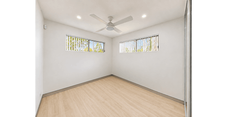 BRAND NEW GRANY FLAT - WATER & ELECTRICITY INCL. - Photo 3