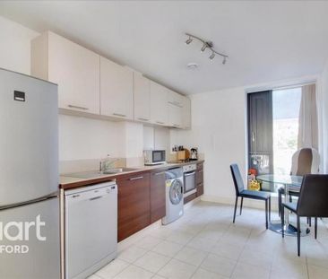 1 bedroom flat to rent - Photo 6