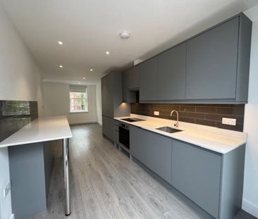 2 bedroom maisonette to rent - Photo 2