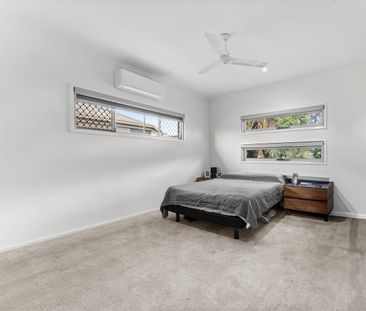 Properly Managed I Modern 4-Bedroom Warner Property with Open-Plan ... - Photo 4