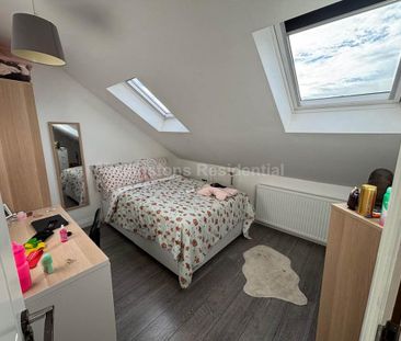 3 bedroom apartment to rent - Photo 2
