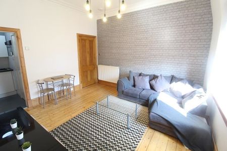 Wallfield Crescent, Top Floor right, AB25 - Photo 3