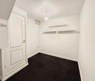 4 bedroom detached house to rent - Photo 5