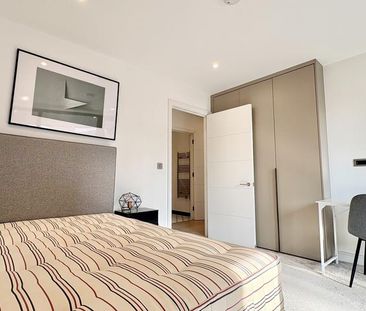 3 bedroom flat to rent - Photo 6