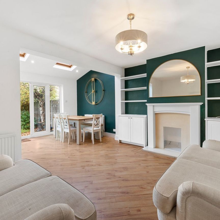 Brampton Gardens, HERSHAM VILLAGE, KT12 - Photo 1