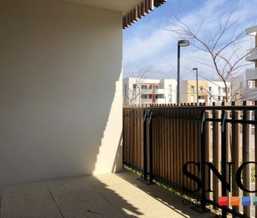 T3 AVEC LOGGIA ET PARKING - Photo 3