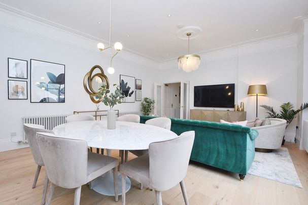 Cromwell Road - Photo 1