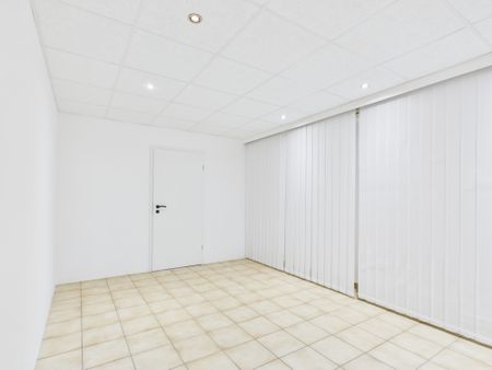 Praxisraum mit vielseitigen Nutzungsmöglichkeiten in Waldtrudering - Photo 4