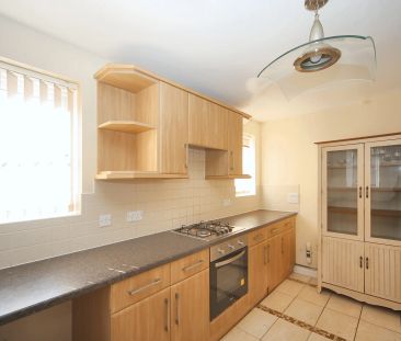 Netherwood Grove, Wigan, WN3 - Photo 6