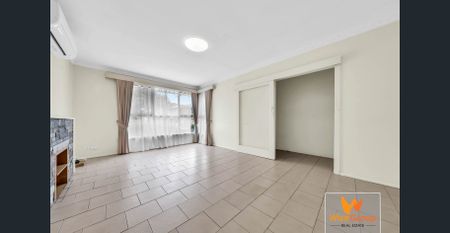 RECENTLY RENOVATED MULGRAVE HOME - Photo 4