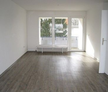Platz für die gesamte Familie: 3,5 Zimmer-Wohnung Bonn-Heiderhof - Photo 1
