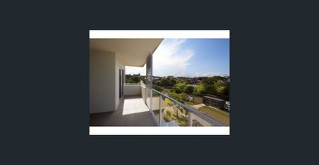 Close to Public Transport & Shops! - Photo 5