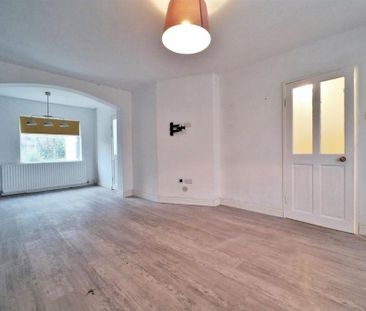 2 bedroom semi-detached house to rent - Photo 4