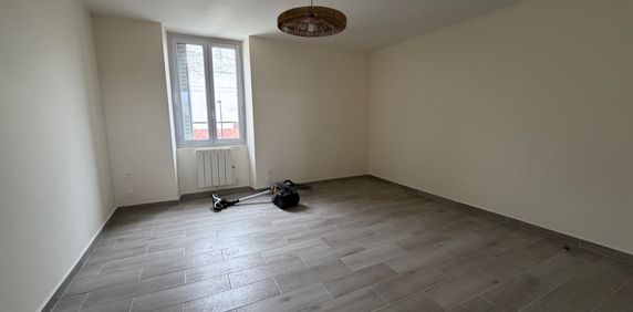 Location Appartement 1 pièce 24m² ORLEANS 45000 - Photo 2