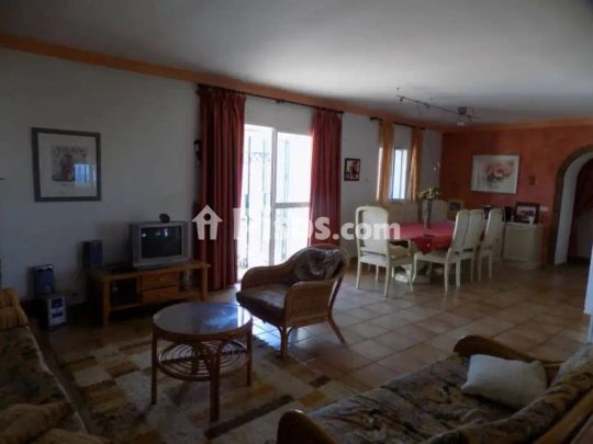 Chalet en alquiler en Vélez-Málaga - Photo 1