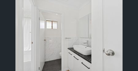 Newly Renovated 3 Bedroom Family Home. PRICE REDUCTION!. - Photo 5