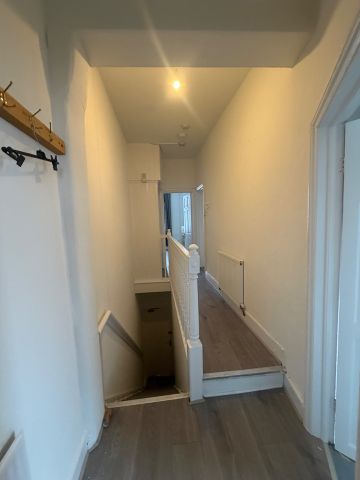 2 Bed Flat, Meads Road, N22 - Photo 5