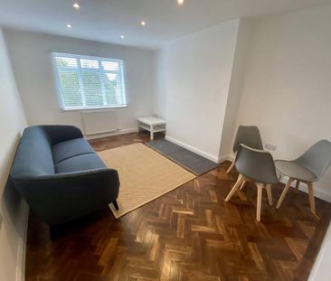 3 bedroom apartment to rent - Photo 4