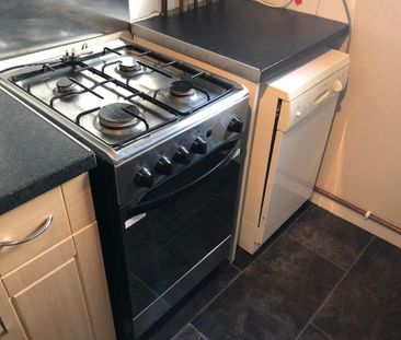 2 bedroom flat to rent - Photo 6