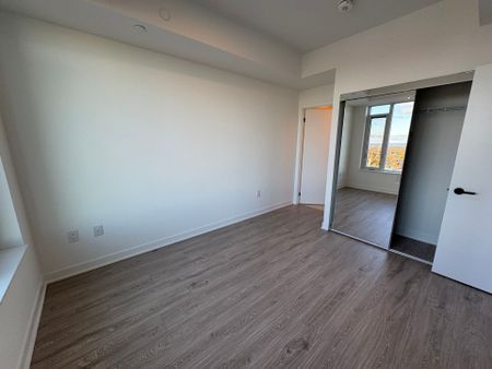 For Lease - 2495 Eglinton Avenue Unit# 2111, Mississauga, Ontario - Photo 3