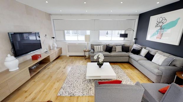 4 bedroom townhouse to rent - Photo 1