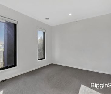 Contemporary Living in a Growing Wollert Community - Photo 2
